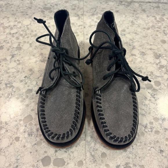 Sebago Women’s Six Degrees Chukka Boots Gray 3 Eye Bootie, Size 7 - Picture 3 of 14